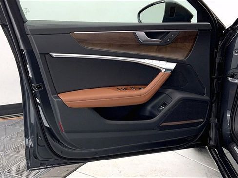 Used 2025 Audi A6 Premium Plus image 23