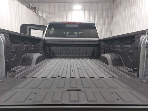 New 2026 GMC Sierra 2500 SLT w/ SLT Premium Package image 12