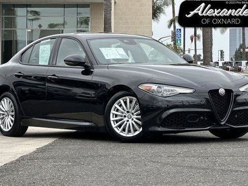 Used 2023 Alfa Romeo Giulia Sprint RWD image 1