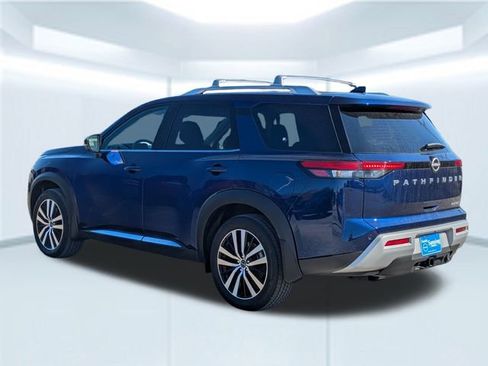 New 2025 Nissan Pathfinder Platinum w/ Cargo Package image 4