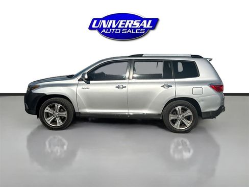 Used 2012 Toyota Highlander Limited w/ Tow Pkg image 4