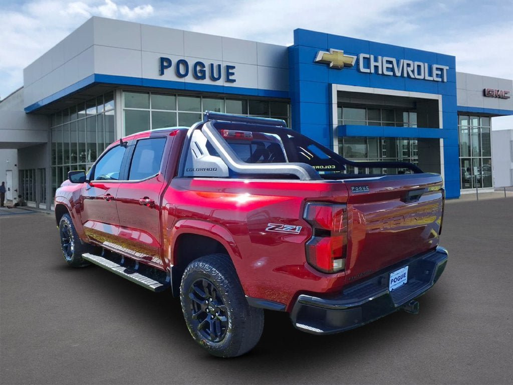 New 2026 Chevrolet Colorado Z71 w/ Midnight Edition AWD/4WD image 3