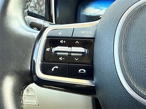 Used 2023 Kia Sorento SX image 29