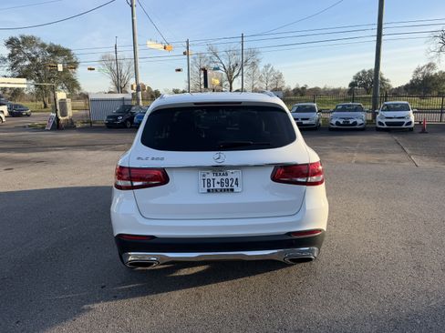 Used 2019 Mercedes-Benz GLC 300 image 7