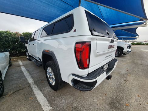 Used 2020 GMC Sierra 3500 Denali w/ Denali Ultimate Package image 3