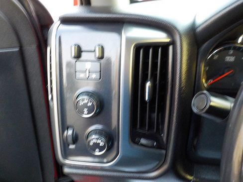 Used 2015 Chevrolet Silverado 2500 LT image 16