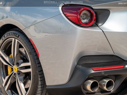 Used 2019 Ferrari Portofino image 54