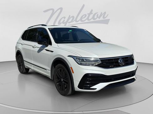 Used 2022 Volkswagen Tiguan SE R-Line FWD image 3