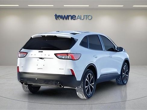 Used 2022 Ford Escape SE w/ SE Sport Appearance Package image 6