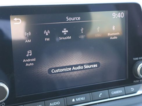 Used 2023 Nissan Rogue SV FWD image 8
