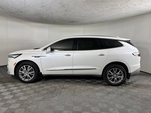 Certified 2023 Buick Enclave Premium w/ Experience Buick Package AWD/4WD image 9