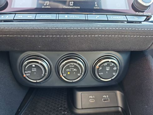 Used 2024 Nissan Z Sport w/ Floor Mat Package image 25