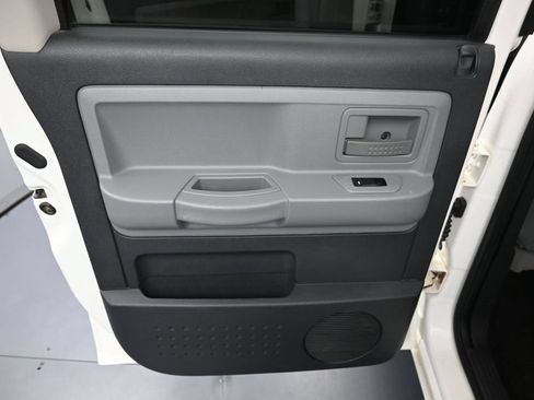 Used 2009 Dodge Dakota Big Horn w/ Extra Security Group RWD image 24