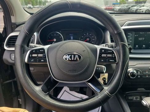 Used 2020 Kia Sorento LX AWD/4WD image 29