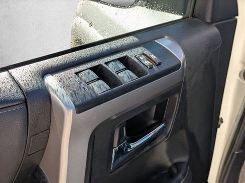 Used 2021 Toyota 4Runner SR5 image 10