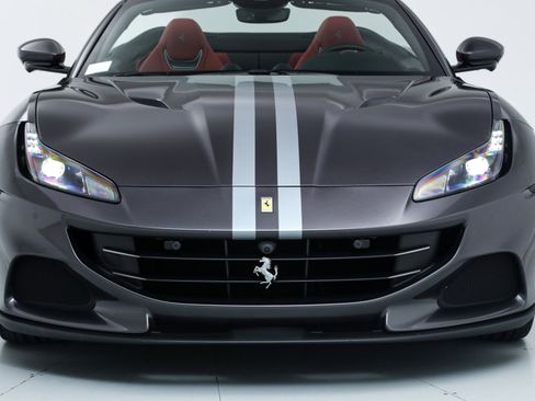 Certified 2023 Ferrari Portofino M image 14
