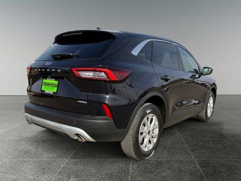 Used 2023 Ford Escape Active AWD/4WD image 7