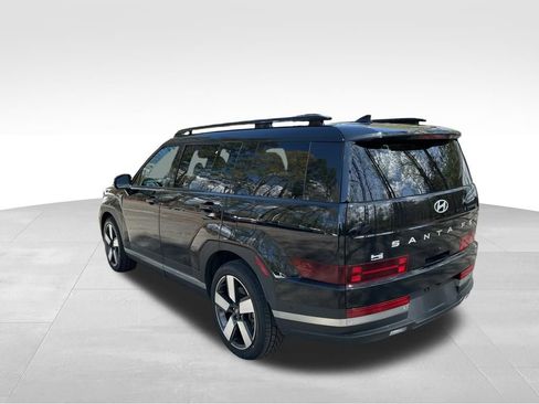 Used 2024 Hyundai Santa Fe Limited image 3