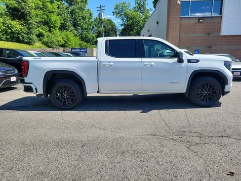 Used 2025 GMC Sierra 1500 Elevation AWD/4WD image 30