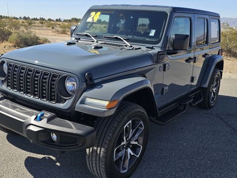 Used 2024 Jeep Wrangler Sport S w/ Technology Group AWD/4WD image 1