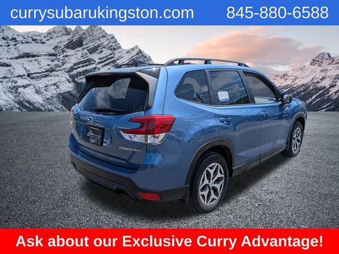 Used 2024 Subaru Forester Premium AWD/4WD image 3