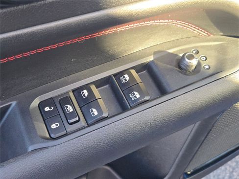 Certified 2025 Jeep Compass Trailhawk AWD/4WD image 24