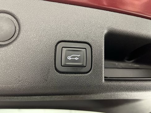 Used 2019 Chevrolet Equinox LT image 5