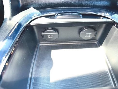 Used 2016 Dodge Grand Caravan SXT FWD image 33