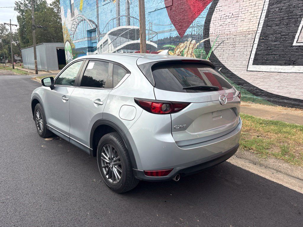Used 2021 MAZDA CX-5 Touring FWD image 4