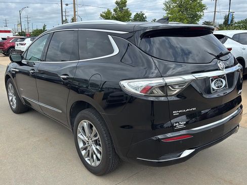 Used 2024 Buick Enclave Avenir w/ Avenir Technology Package AWD/4WD image 4