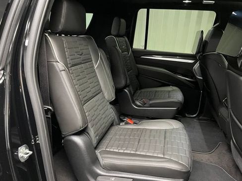 New 2026 Cadillac Escalade ESV V w/ LPO, ONYX Package AWD/4WD image 18