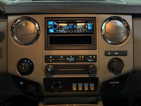 Used 2016 Ford F250 XLT w/ XLT Value Package image 16