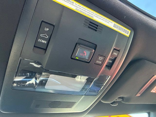 Used 2021 Lexus UX 250h w/ Premium Package AWD/4WD image 30