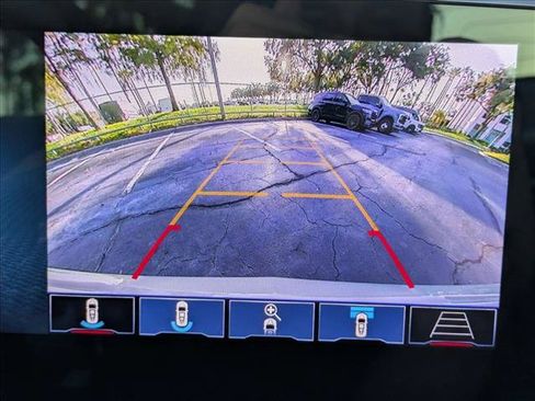 Used 2025 Chevrolet Corvette Stingray Premium Conv w/ 3LT RWD image 10