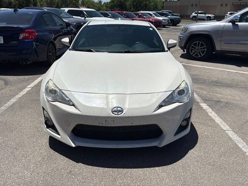 Used 2015 Scion FR-S RWD image 5