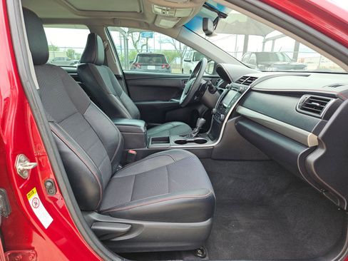 Used 2017 Toyota Camry XSE image 27