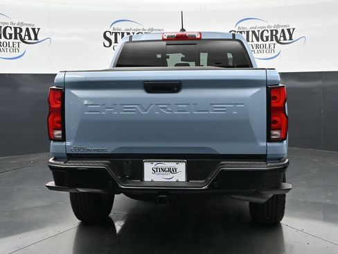 Used 2025 Chevrolet Colorado Z71 w/ Technology Package AWD/4WD image 6
