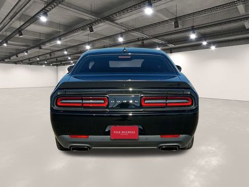 Used 2023 Dodge Challenger SRT Hellcat w/ Driver Convenience Group image 15