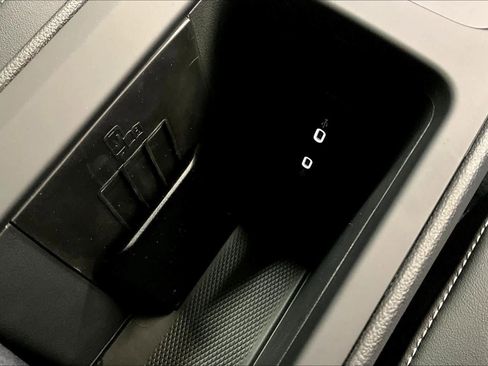 New 2026 Volkswagen Tiguan SE R-Line image 21