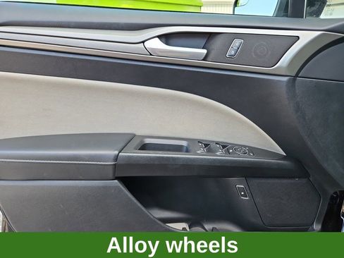 Used 2018 Ford Fusion S image 9