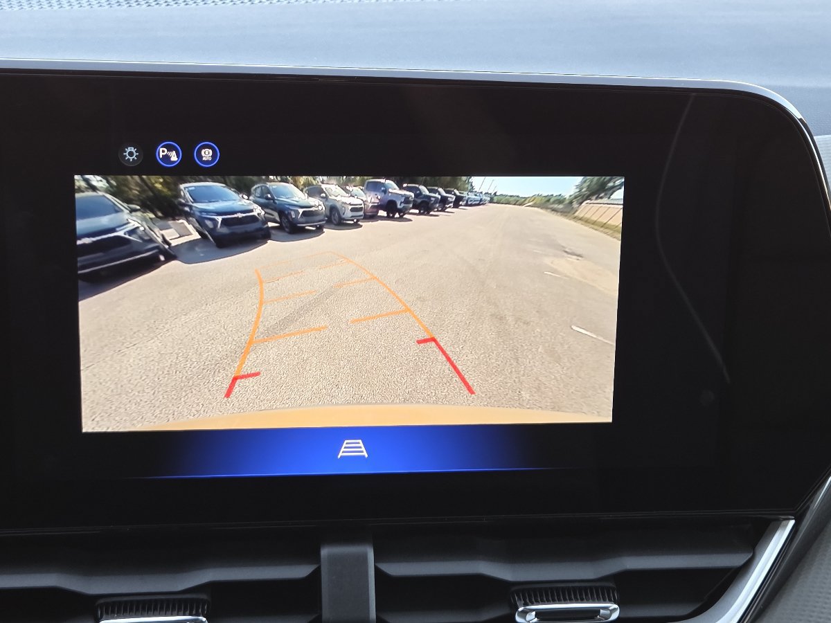 New 2027 Chevrolet Equinox LT w/ Convenience Package II AWD/4WD image 9