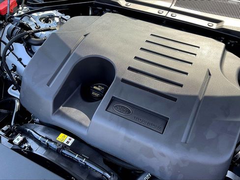 New 2026 Land Rover Defender 110 X-Dynamic SE image 16