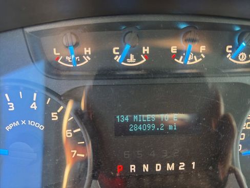 Used 2013 Ford F150 STX w/ Mid Equipment Group image 13