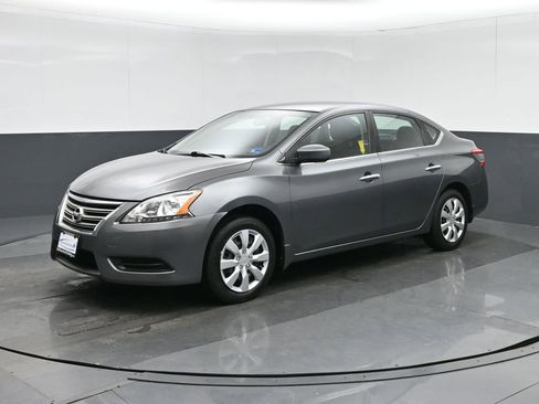 Used 2015 Nissan Sentra SV image 3