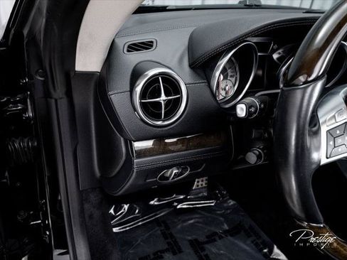 Used 2015 Mercedes-Benz SL 550 image 30