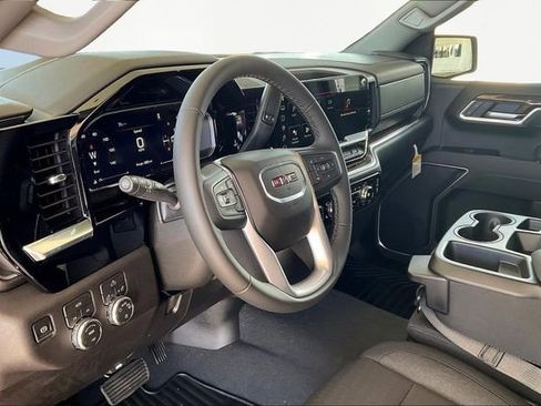 New 2026 GMC Sierra 1500 SLE image 7