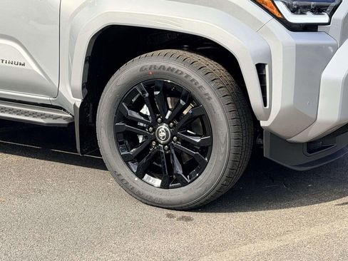 New 2026 Toyota 4Runner 4WD image 25