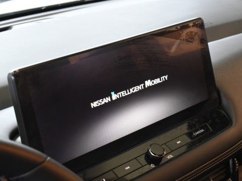 Used 2025 Nissan Rogue Platinum w/ Platinum Premium Package AWD/4WD image 31