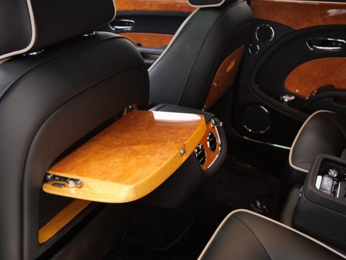 Used 2013 Bentley Mulsanne RWD image 33