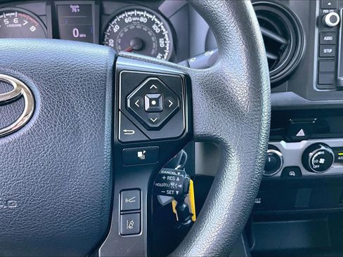 Used 2018 Toyota Tacoma SR w/ SR Convenience Package AWD/4WD image 19